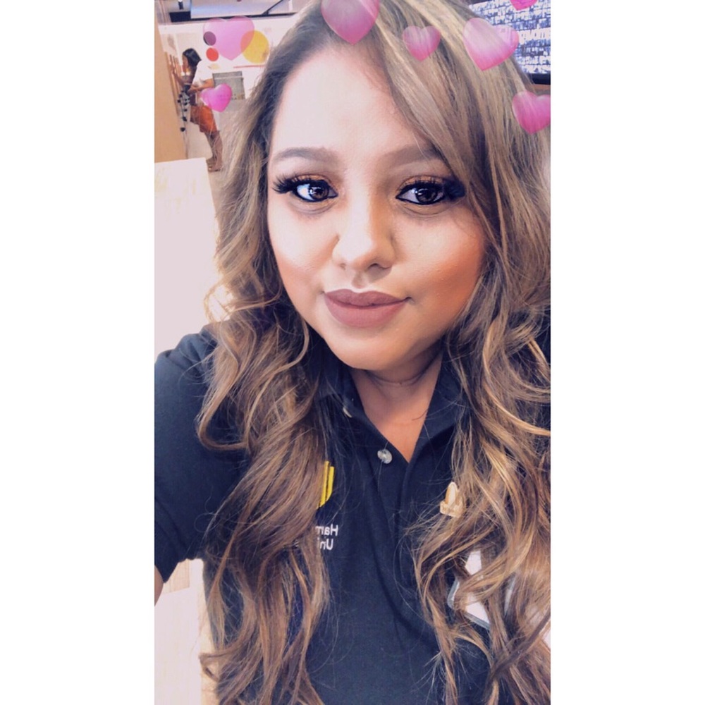 Meet your Posher, Ivonivonne